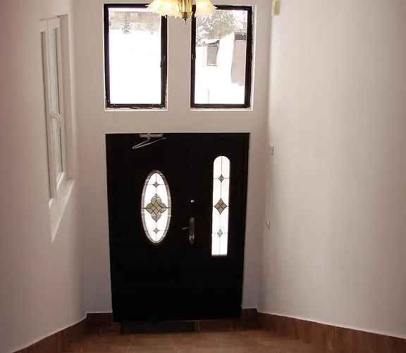 ホームステイ Czerwone Wierchy